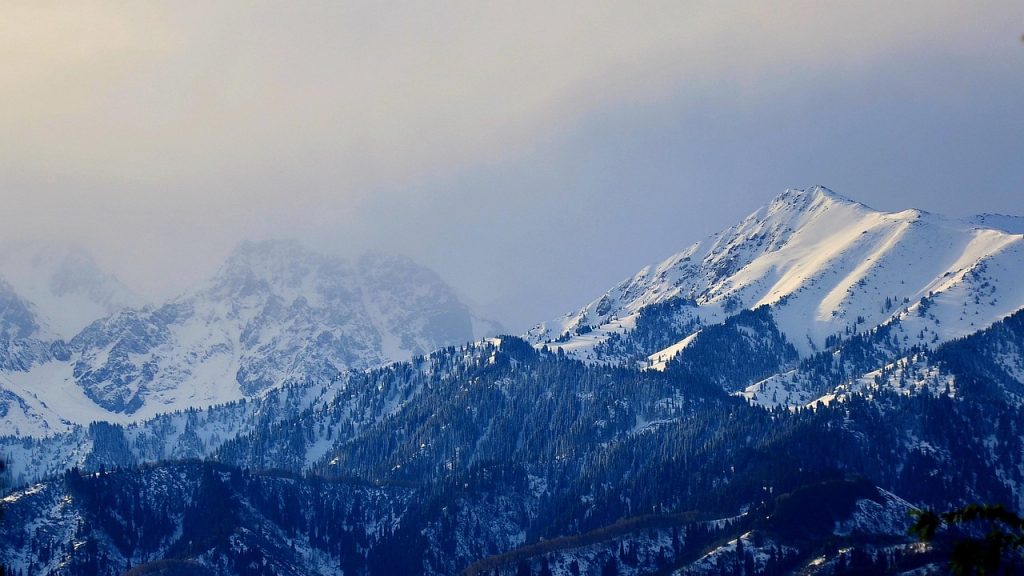 mountains,alpine