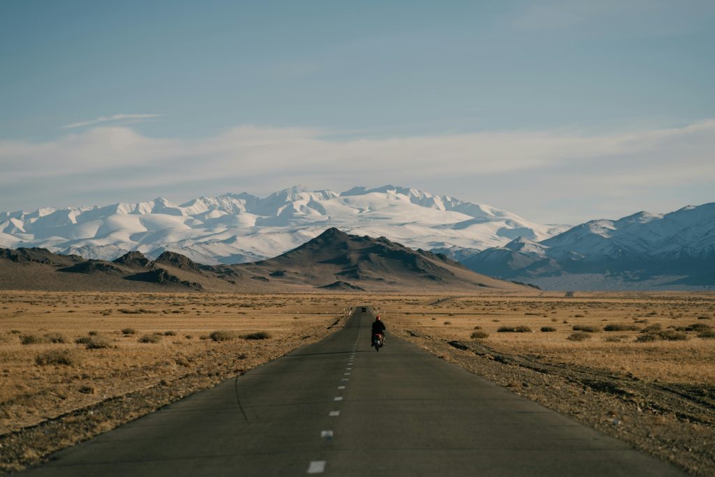asphalt route mongolia